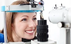 Visiting optometris